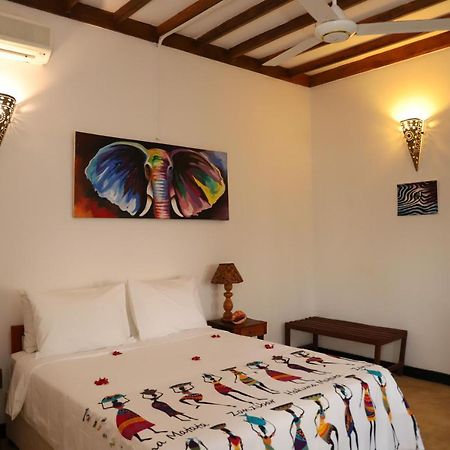 Ivory Ocean View Hotel Marumbi Eksteriør billede